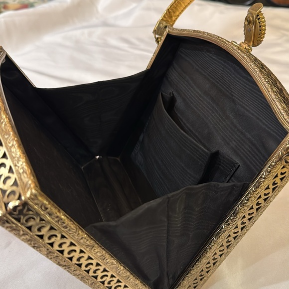 Vintage 1950’s Filigree Metal & Needlepoint Handbag Purse - Picture 16 of 17